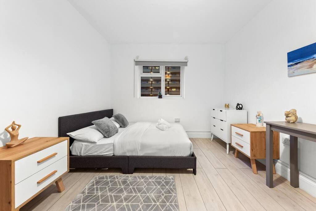 Holiday Home Near Kings Cross Sleep 12 Sp7 Londres Exterior foto